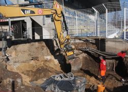 Flutlicht Im Ernst Abbe Sportfeld In Jena 003